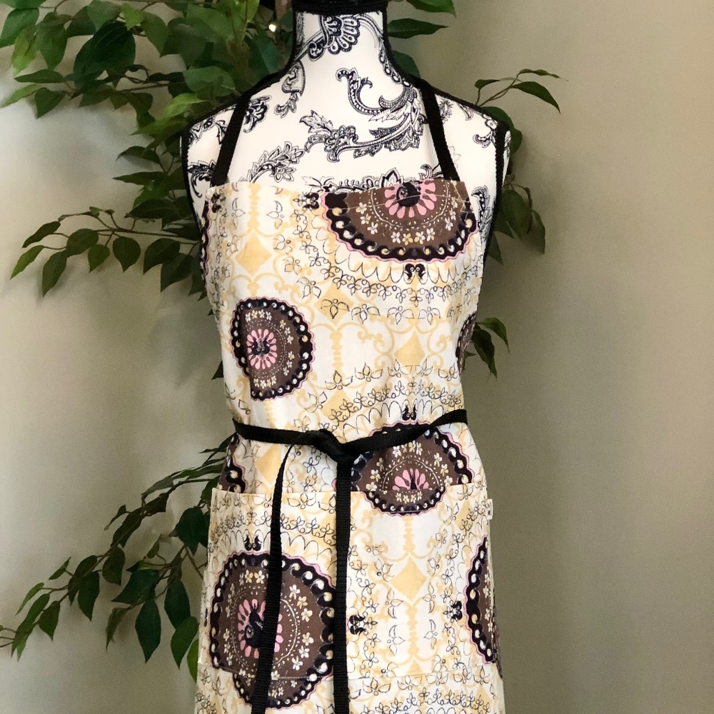 Andys Aprons - not so basic!  “Chocolate”